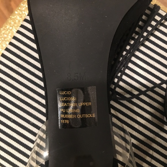 Sexy Black heels with a ankle strap - Picture 3 of 6